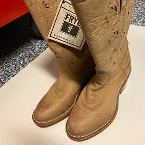 Frye Cowgirl Boots NEW WT